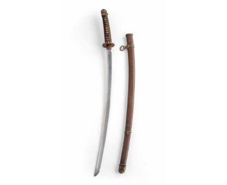   Shingunto-Katana JAPAN, 19./20.Jh. L. ca. 100 cm Shingunto-Katana, Klinge: L. 66,3 cm, shinogi-zukuri mit durchgehender boh