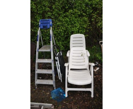 AN ALUMINIUM STEP LADDER, two steel steps and two folding plastic garden chairs (5)