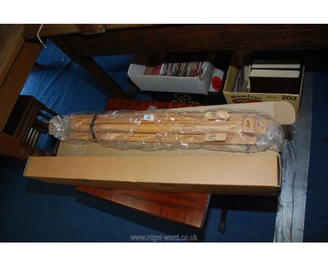 A Windsor &amp; Newton 'The River Range' easel in box.