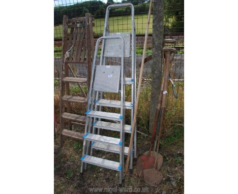 Two aluminium step ladders, (4 rung and 5 rung).
