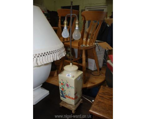 Oriental style twin lamp