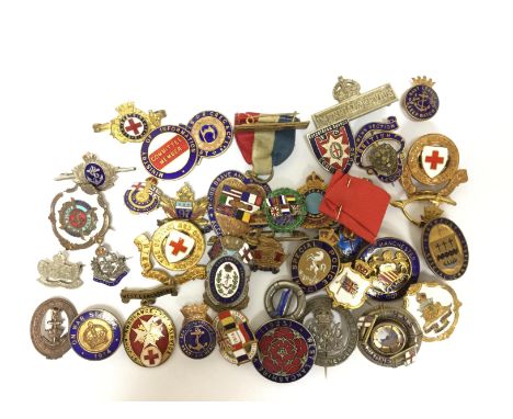 WW1 &amp; WW2 British Enamel Sweetheart badge etc to include Ministry of Information Committee Member, WRENS, RA, RAMC, WW1 O