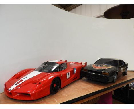 2x Model Cars 