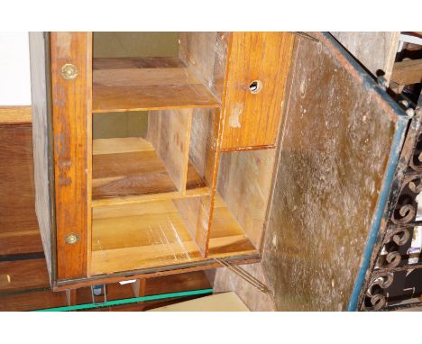 Large military style trunk 