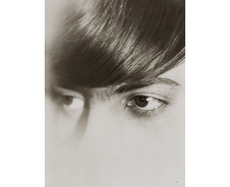 Umbo (Otto Umbehr), Erinnerung an Lores AugenGelatinesilberabzug 1975 auf Agfa-Papier (Copyprint). 21,4 x 16,1 cm. Rückseitig