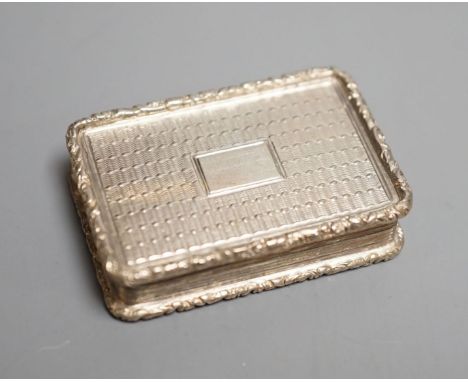 A George IV engine turned silver rectangular vinaigrette, William Simpson, Birmingham, 1827, 38mm.