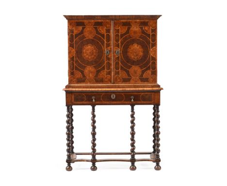 Y A WILLIAM & MARY ROSEWOOD, KINGWOOD AND OLIVEWOOD OYSTER VENEERED CABINET ON STANDCIRCA 1690With some rosewood elements, th