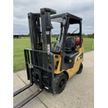 CATERPILLAR - 1.8 Tonne Gas Forklift (container - triple mast, 4230 hours)