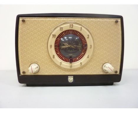 1950s Philips Music Maid 342A alarm clock radio in bakelite case L33cm 