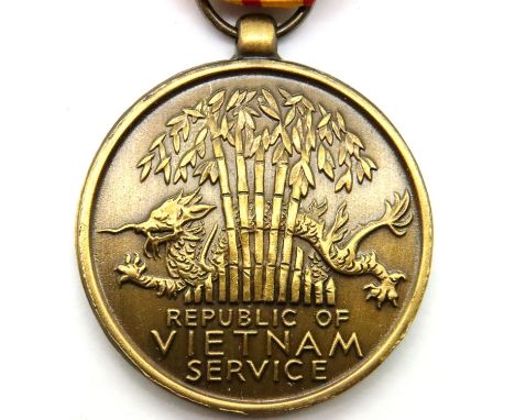 American Vietnam service medal, un-named. P&amp;P Group 3 (£25+VAT for the first lot and £5+VAT for subsequent lots) 
