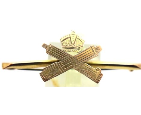A WWI 9ct gold Machine Gun Corps sweetheart brooch. P&amp;P Group 1 (£14+VAT for the first lot and £1+VAT for subsequent lots