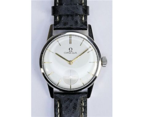 Omega, a manual wind stainless steel gentleman's wristwatch, c.1962, off white dial with baton markings and subsidiary second