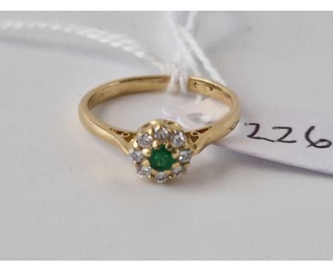 A Emerald And Diamond Cluster Ring 18Ct Gold Size M