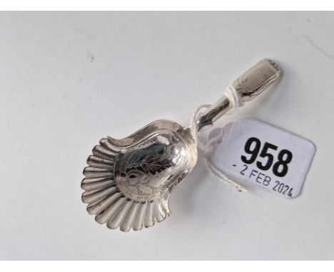 Georgian Caddy Spoon With Shell Shaped Bowl. Birmingham 1925 By I T