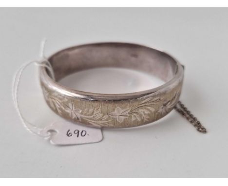 A Hinged Silver Bangle