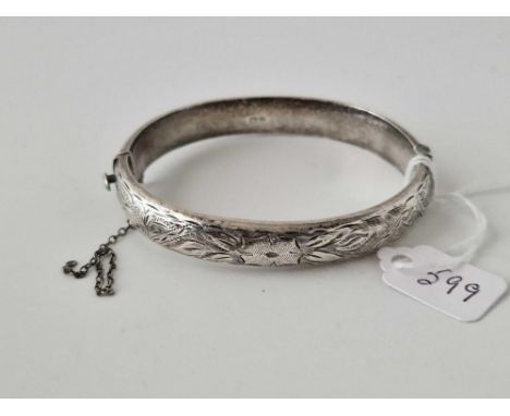 A Silver Hinged Bangle