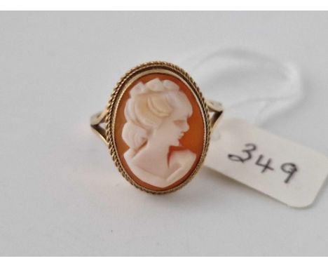 A Cameo Ring 9Ct Size R 3.5 Gms