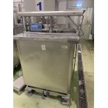 Greaves stainless steel 800L paddle tank , complete with onboard weighing system , Model WGH523 , sn