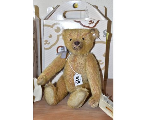 A BOXED STEIFF LIMITED EDITION 'APPOLONIA MARGARETE' 2004/2005 TEDDY BEAR, blonde mohair, blue ribbon, fully jointed, no.0282