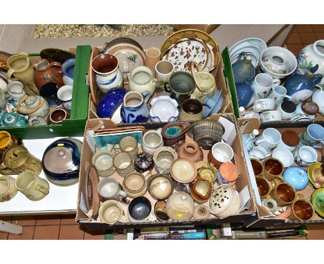 FIVE BOXES AND LOOSE STUDIO POTTERY WARES, approximately one hundred and twenty pieces, to include a Tintagel Pottery teapot 