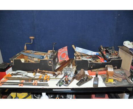 TWO TRAYS CONTAINING VINTAGE AND MODERN TOOLS including two wooden bevel squares, a Record No5 plane (repaired), a Stanley No