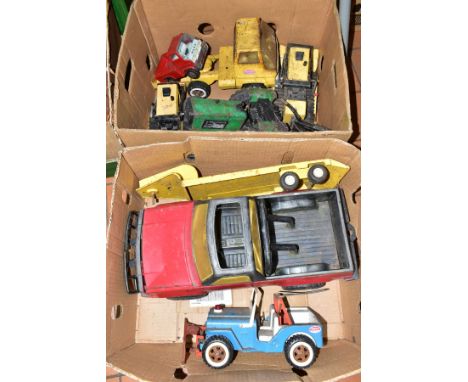 A QUANTITY OF ASSORTED PLAYWORN PRESSED STEEL TONKA TOYS, 1970s and later to include Jeep Snow Plough/Wrecker which is missin
