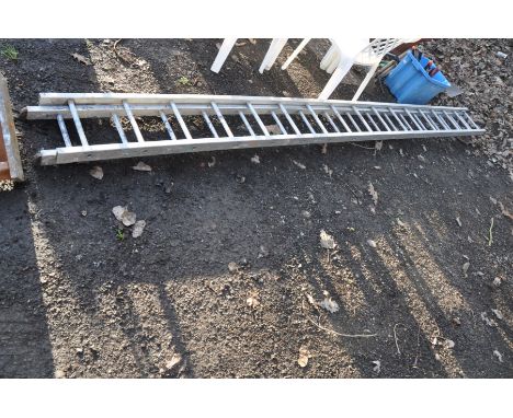 AN ALUMINIUM DOUBLE EXTENSION LADDER each 400cm section has 17 rungs