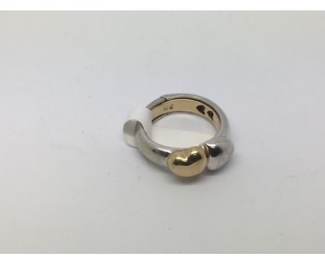 An unusual white and yellow gold ring with two hearts opening up to reveal the message "I love you", approx 6.5g and approx s