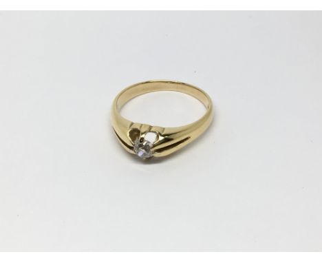 An 18ct diamond split shank ring, approximately .40ct