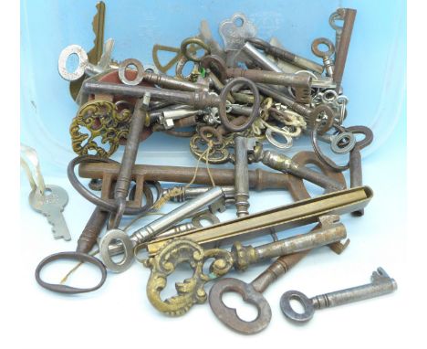 Assorted cabinet and door keys