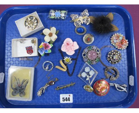 Vintage and Later Costume Brooches, including Celtic style, Victorian bar brooch etc :- One Tray 