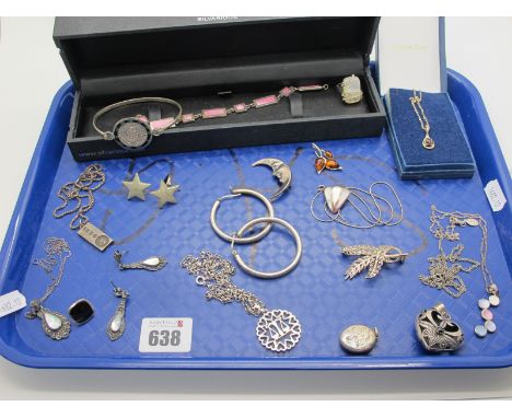 925 and Other Jewellery, including earrings, moon brooch, pendants, bracelet, bangle, etc :- One Tray 