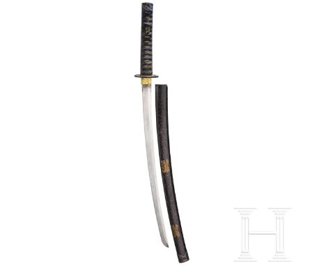 Wakizashi, Japan, um 1700  Katanaklinge, Shinogi Tsukuri, Chu Kissaki, Torii Zori, O Gunome Hamon, stellenweise nicht mehr vo