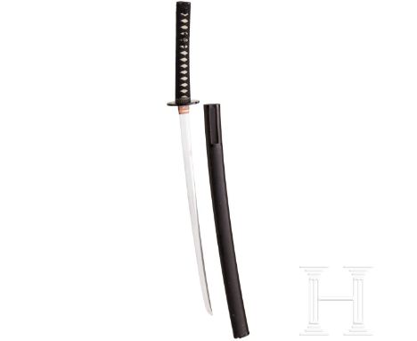 Wakizashi, Japan, 1. Hälfte Edo-Periode  Klinge Shinogi Tsukuri, Tori Zori, Chu Kissaki, Hada und Hamon verputzt, verm. Sugu 