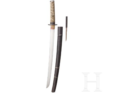 Wakizashi, Japan, um 1830  Schwere Hira-Tsukuri-Klinge, wenig Torii Zori, Sugu Ha Hamon mit Niju Ba, Hakikake und anderen Hat