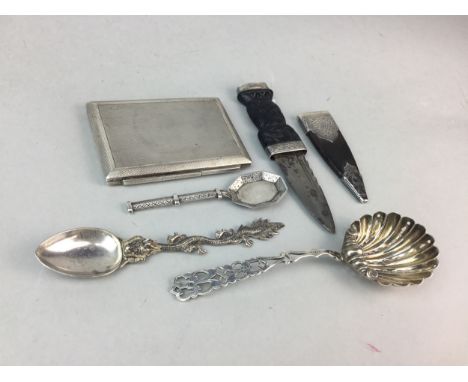 SILVER MOUNTED SGIAN-DHU BY YOUNG &amp; TATTON, EDINBURGH MARKS FOR 1899, together with an engine-turned silver compact by Ad