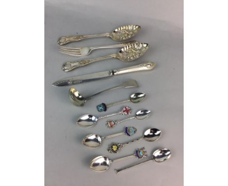 COLLECTION OF VARIOUS SILVER PLATED FLATWARE