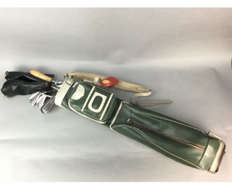 SET OF VINTAGE GOLF CLUBS