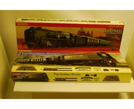 Hornby 00 Gauge Train Sets,  R1087 Venice Simplon Orient Express British Pullman comprising BR green 35020 'Bibby Line', thre