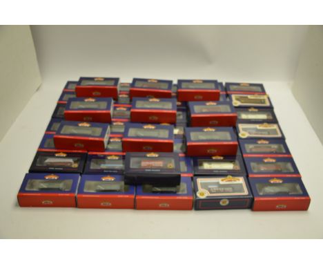 Bachmann 00 gauge Wagons,  various types including open wagons, China Clay, wagons with hoods, Tank wagons, Private Owners an