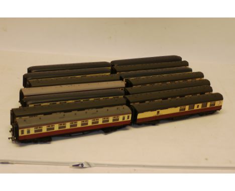 BR Crimson/Cream OO Gauge Coaches by Bachmann Hornby and Others, including 8 Bachmann Thompson Coaches and one Collett type, 