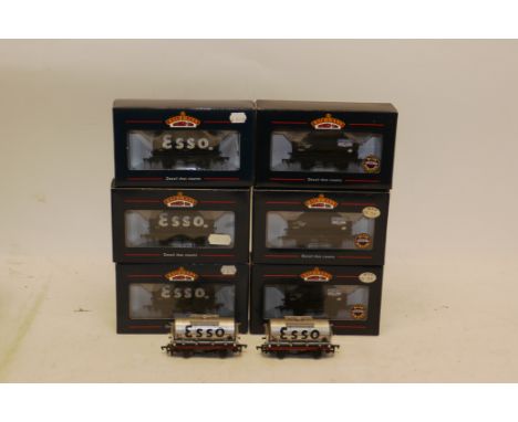 Bachmann OO Gauge 'Large Filler' Tank Wagons, seven black Mobil tankers (ref 37-675) and 4 black Esso wagons 33-677, all G-VG
