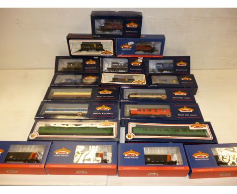 Bachmann 00 gauge Coaches and Wagons,  including Queen Mary Brake Vans (8), Seacow Hopper (4), Royal Mail Full Brake, Thompso