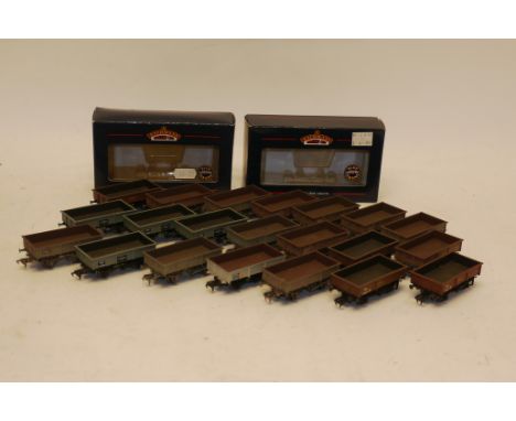 Bachmann OO Gauge 13-ton Steel Sand Wagons, twenty-three examples in various liveries, some factory-weathered and some with a
