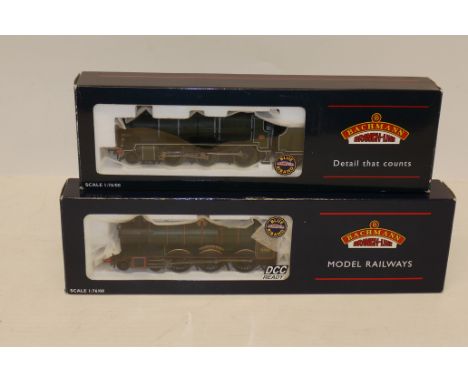 Bachmann OO Gauge GWR/SR Steam Locomotives, comprising 32-003Z special edition 'Pitchford Hall' in GWR green, and 32-160 N cl