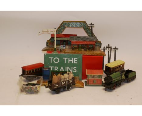 Hornby O Gauge M Series and Other Items, including green M1 clockwork locomotive, 2595 tender, two M1 Pullman cars, M1 wagon,