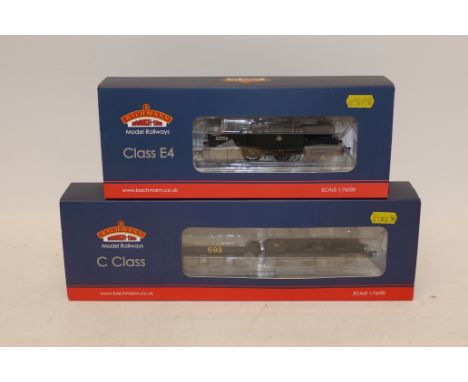 Bachmann OO Gauge SR/Ex-SR Steam Locomotives, comprising 31-464 'C'-class 0-6-0 no 593 in SR black livery and 35-077 an E4 cl
