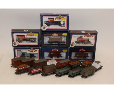 Bachmann OO Gauge Assorted Freight Stock and Vans, including conflats with containers, fruit vans, open wagons, hopper wagons
