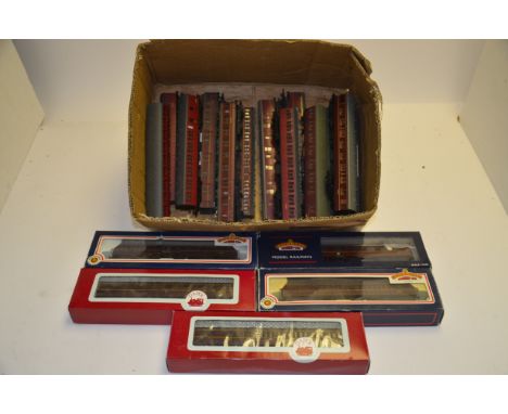BR maroon 00 Gauge Coaches by various makers, Suburban and Mainline by Bachmann (3x boxed) , Dapol (2x boxed),  Mainline and 
