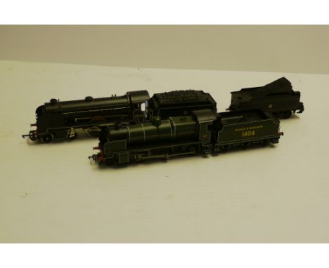 Hornby and Bachmann 00 Gauge SR and BR Locomotives, Hornby BR black Schools class renamed 30922 'Marlborough' and Bachmann SR